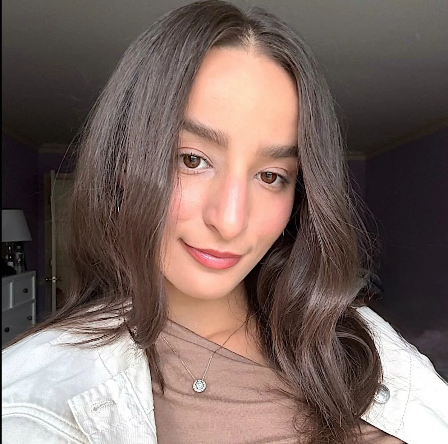 Lauren from New Jersey. Imagine those lips licking up your cock. #Leaked.Instagram main image