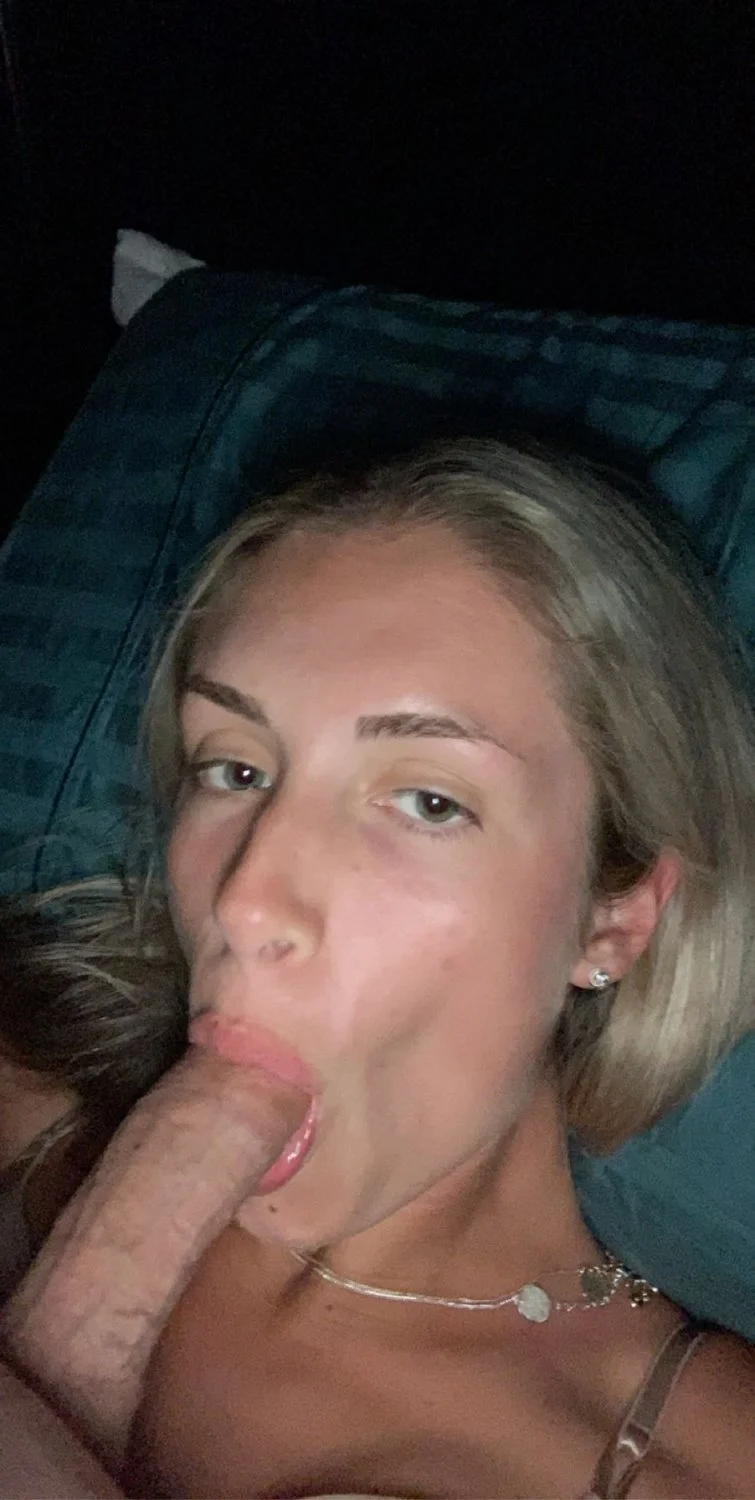 Blowjob eye contact slut image 4