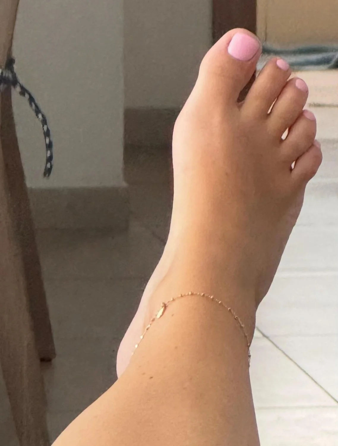 Tiny foot slut exposed image 23