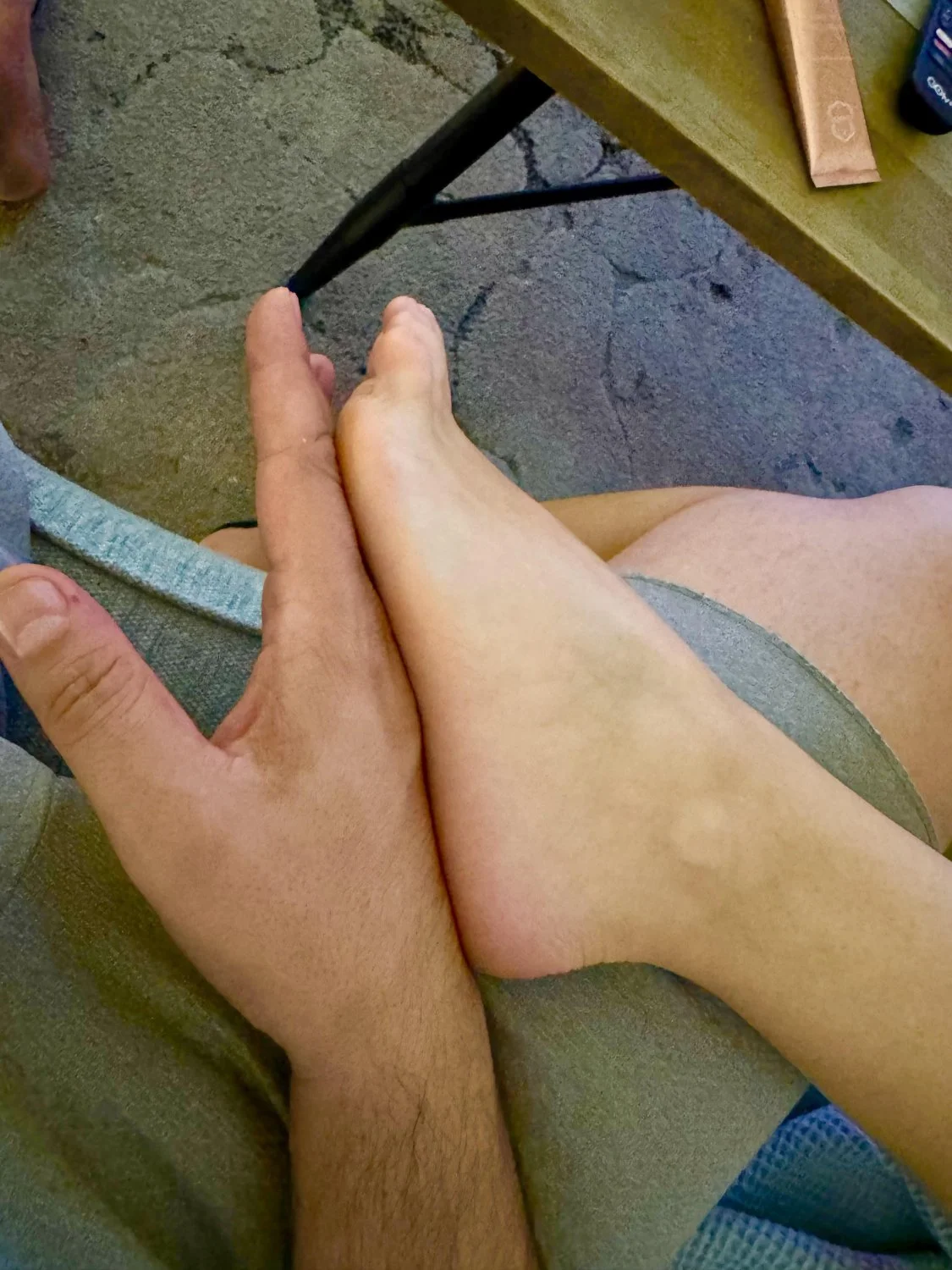 Tiny foot slut exposed image 48