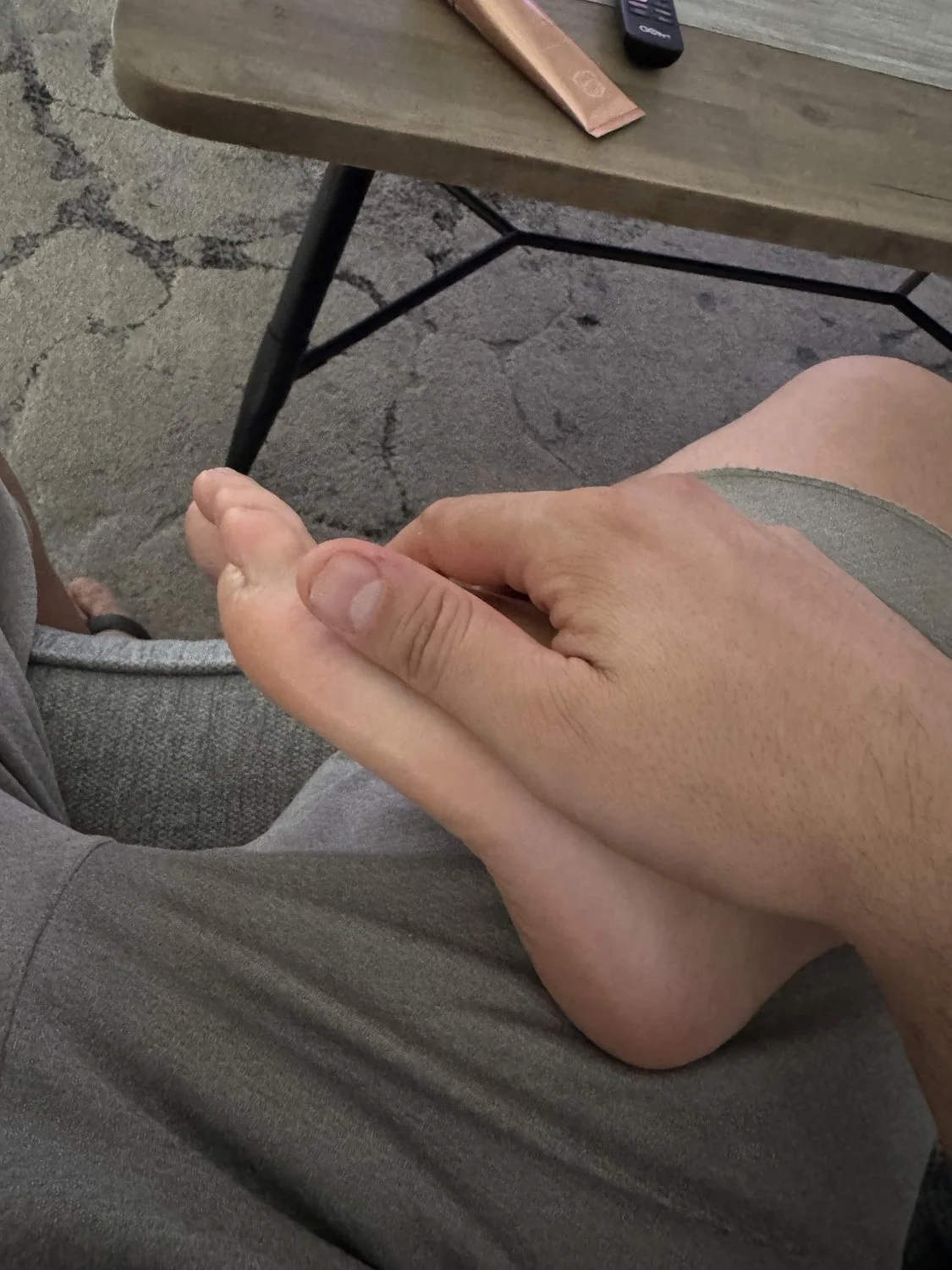 Tiny foot slut exposed image 49