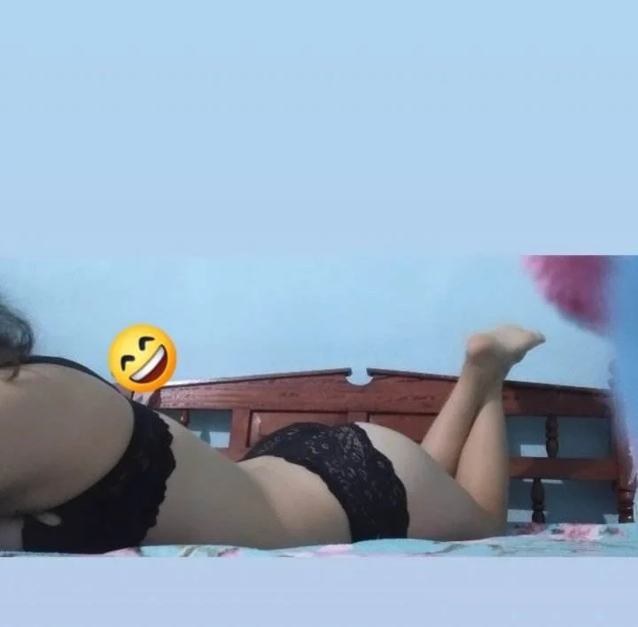 Amiga de la escuela con tetas grande image 34