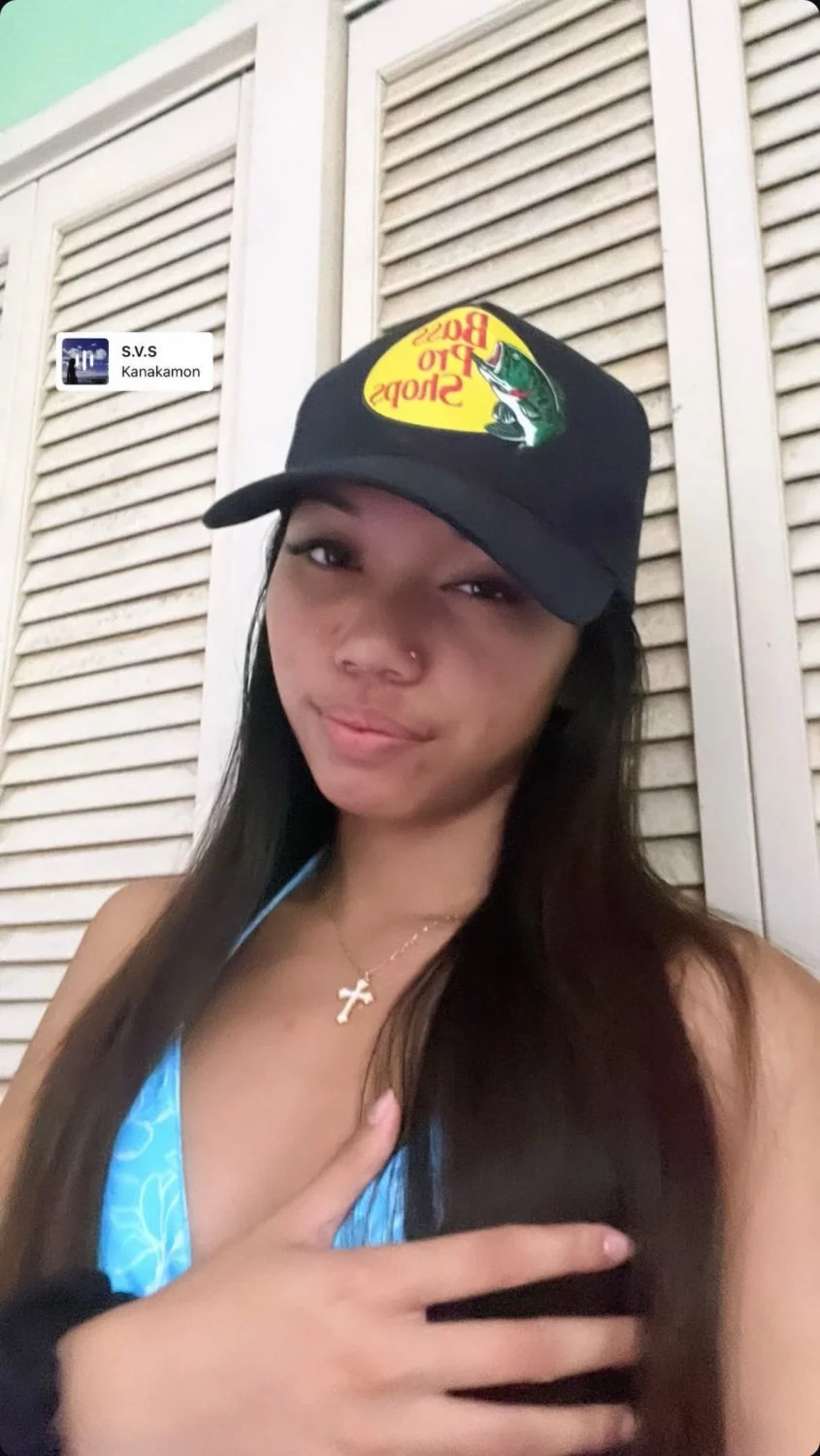 Petite hawaii slut main image
