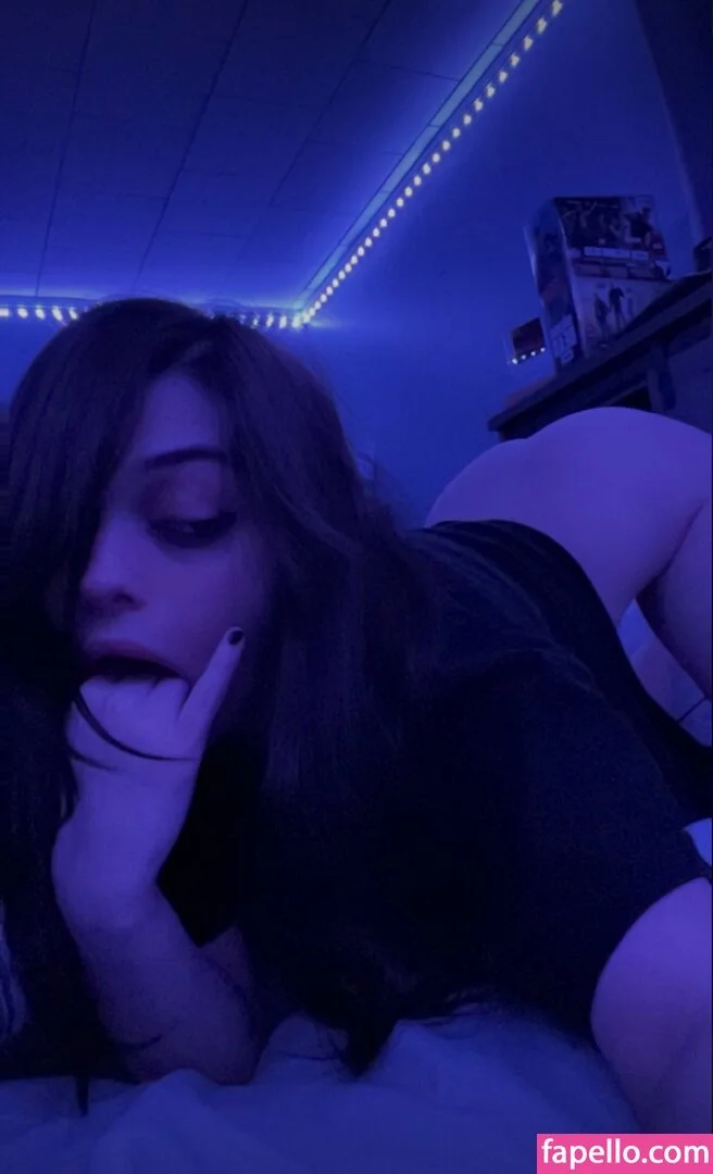 zomb1e_tramp image 25
