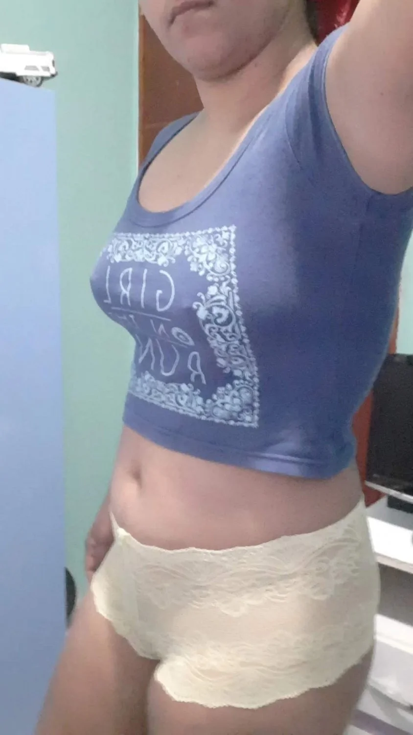 Loirinha delícia sendo exibida, bora homenagear essa safada image 11