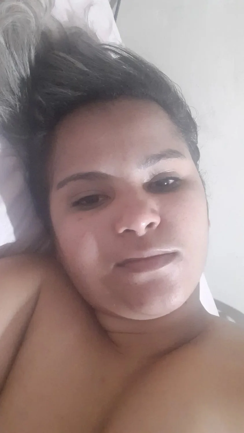 Loirinha delícia sendo exibida, bora homenagear essa safada image 27