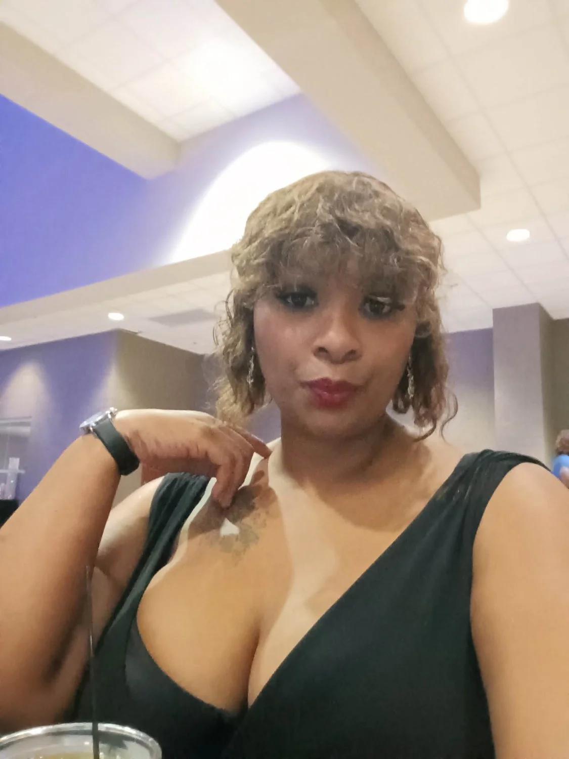 Big tits in Htown image 2