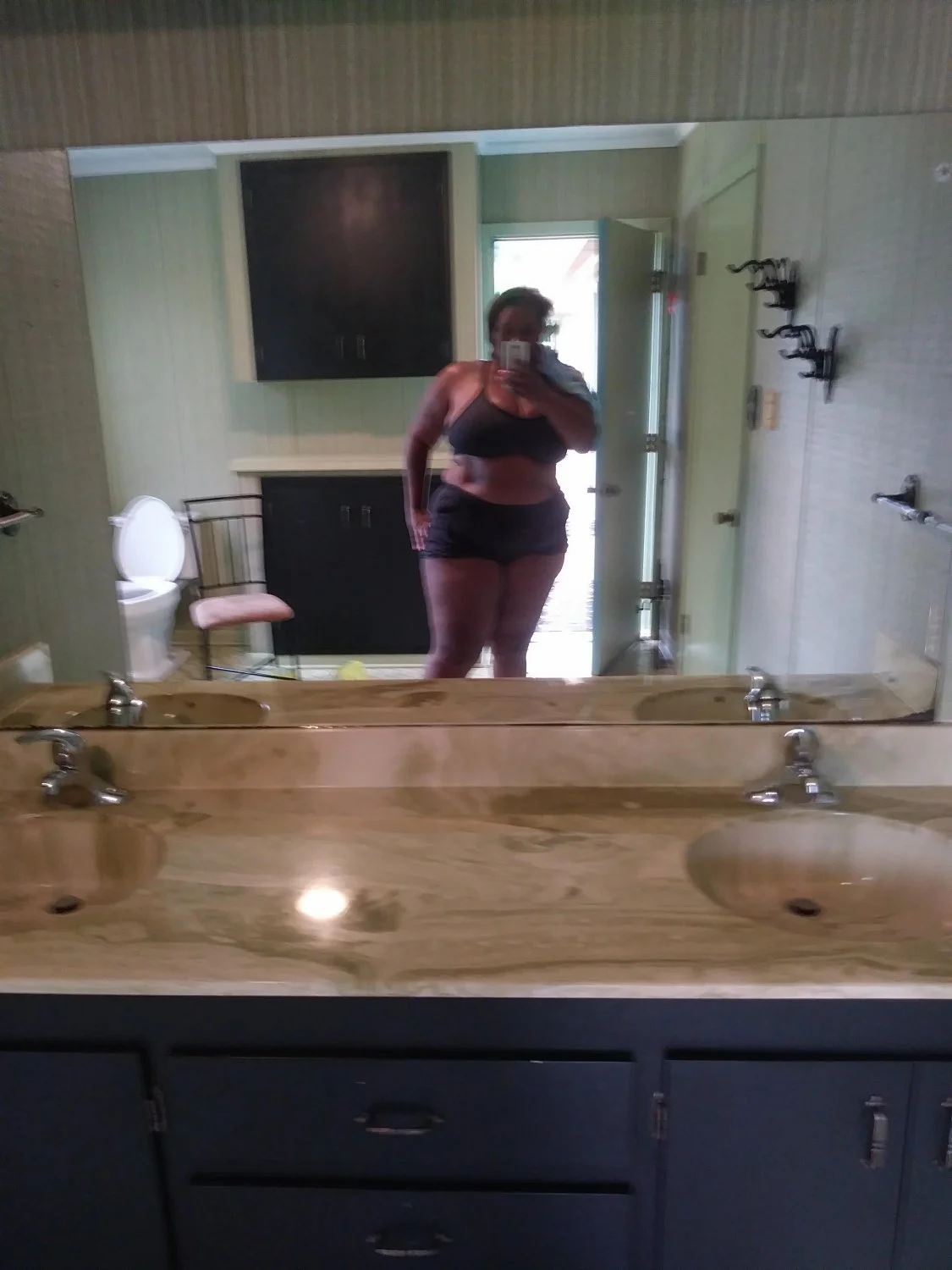 Big tits in Htown image 5