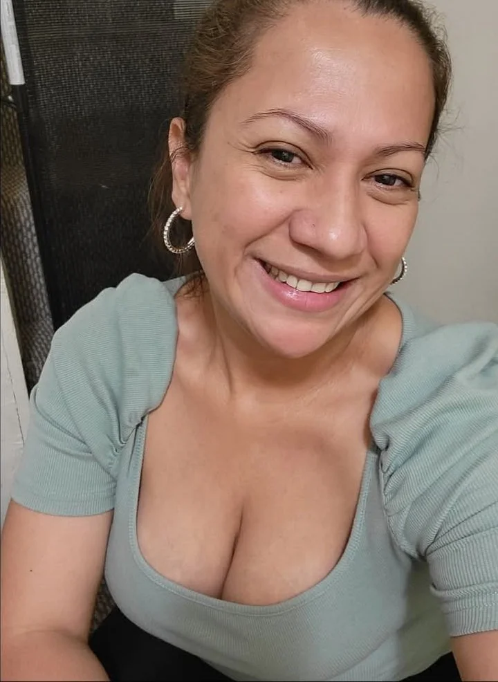 Thick Old milf image 11