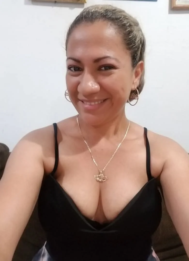 Thick Old milf image 3
