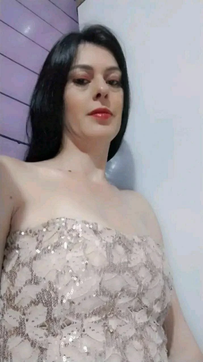 Tia Putona 2 image 2