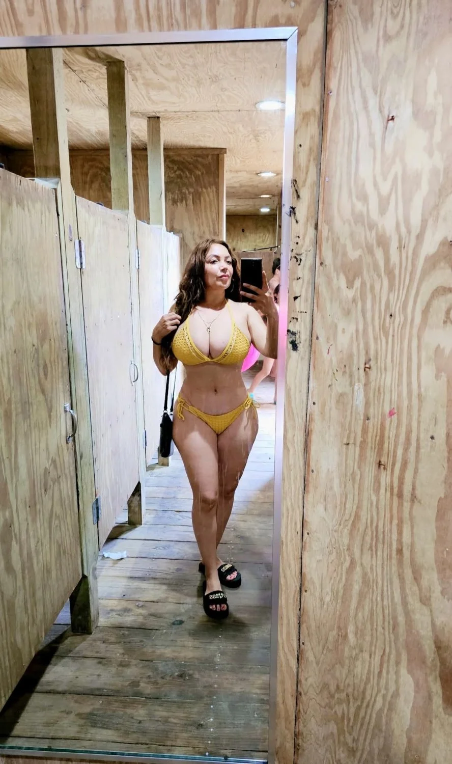 Monterrey regia Lizeth cisneros chichona main image