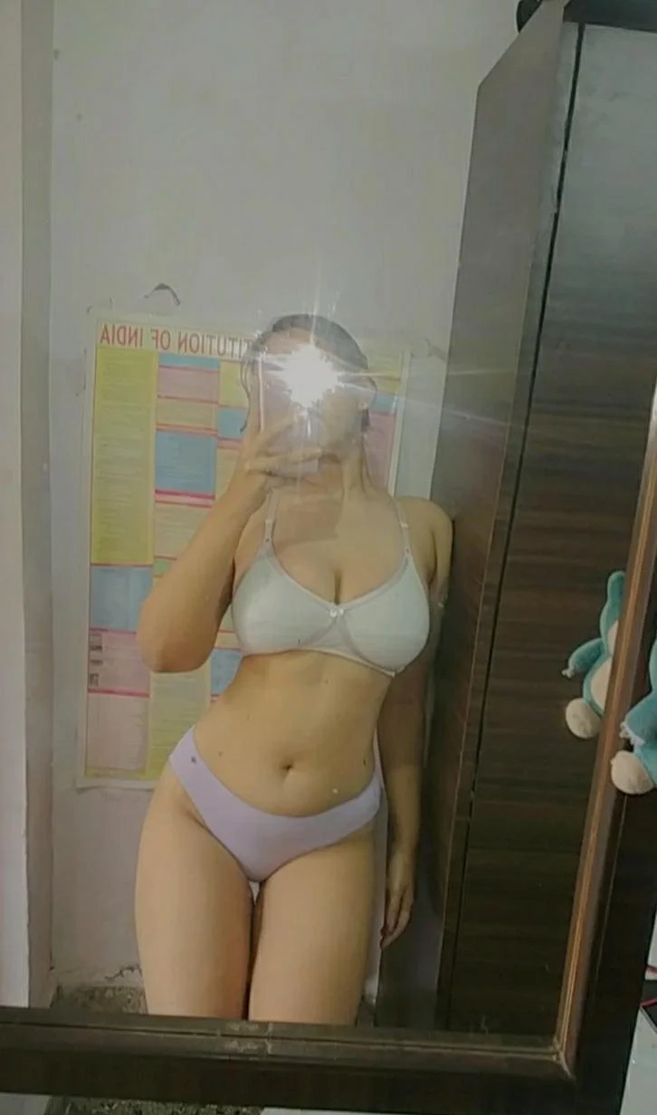 Can someone do cum tribs to my pics? Send me a message or dm my Telegram laurabeans1 image 7