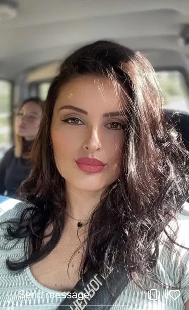 What y’all think about Carolina? 😁 beauty with a bubble butt? image 4