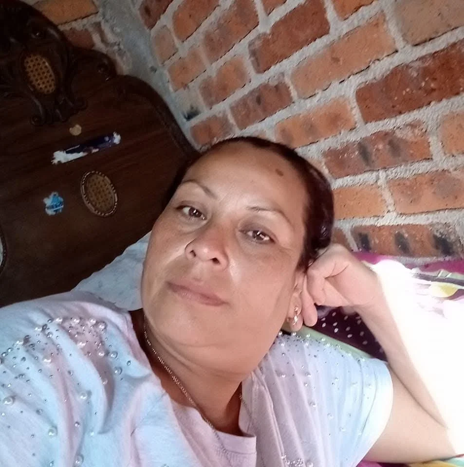 Madre soltera mexicana limpiadora de casas puta image 11