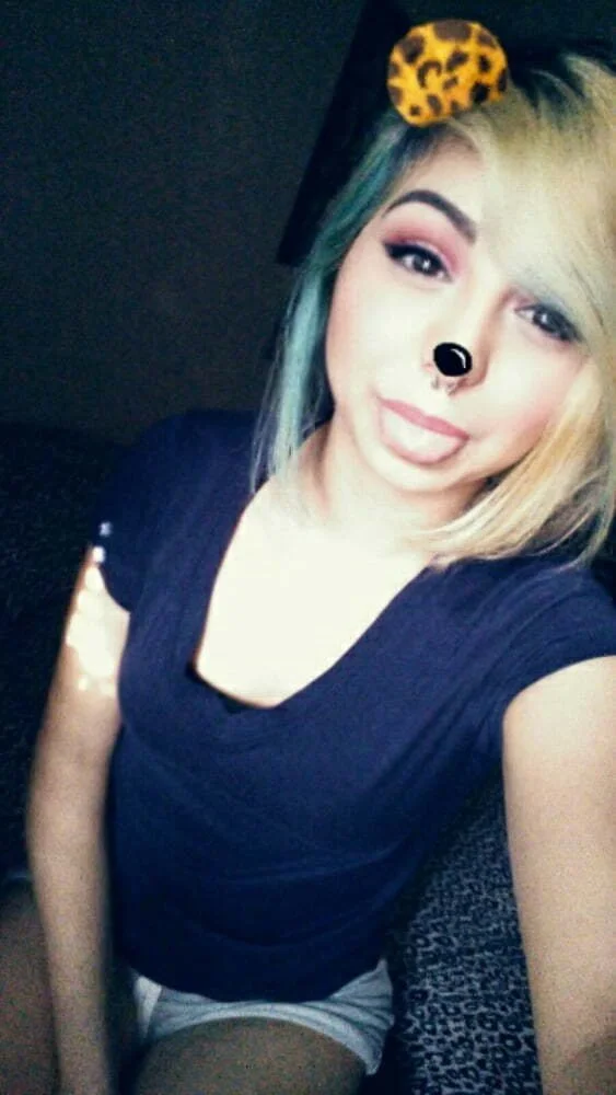Emo Latina teen image 17