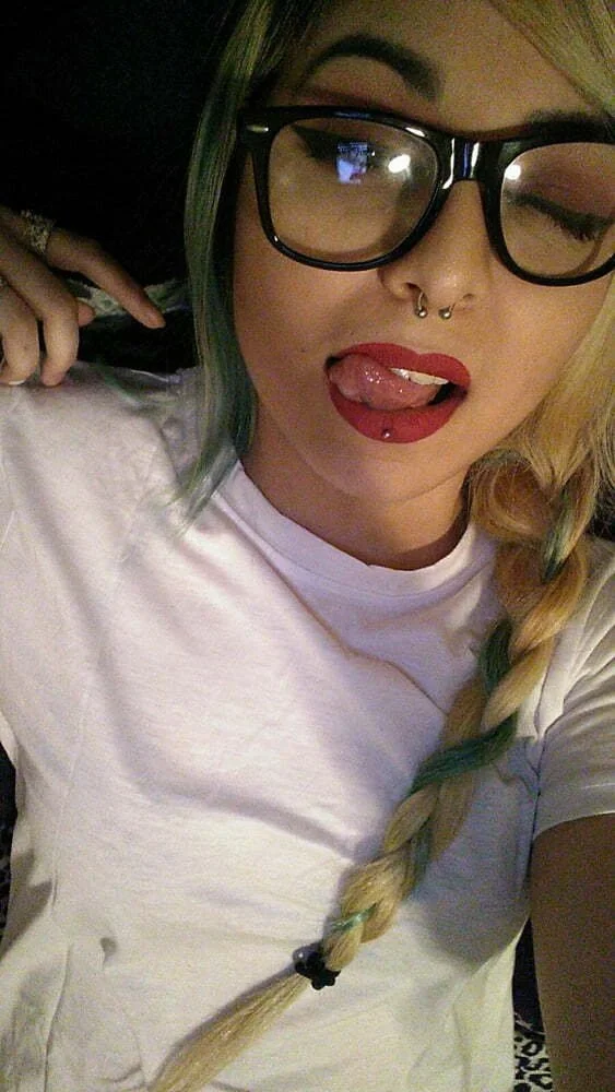 Emo Latina teen image 23