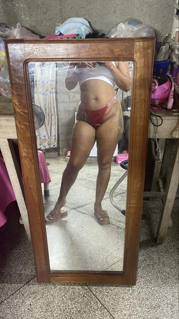 MI NOVIA BEATRIZ TIENE UN CULO ENORME Y ES PUTISIMA PURAS CUBANAS PUTISIMAS image 4