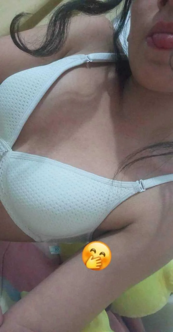 Rica Putita Ludmila entregada por seguidor image 13