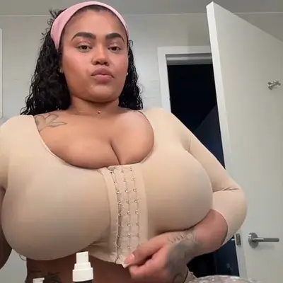 Damn she's thick Ȿuƶý Ḿårïĕ Ebony Latina BBW cover image