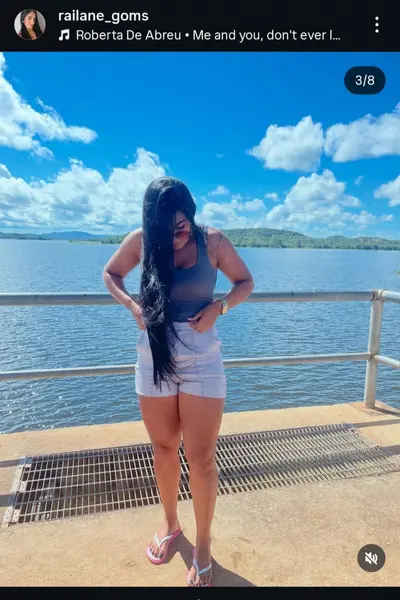 Novinha do insta cover image