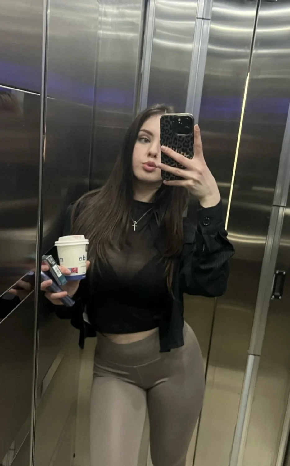 Thick and busty Romanian slut Sorina image 27