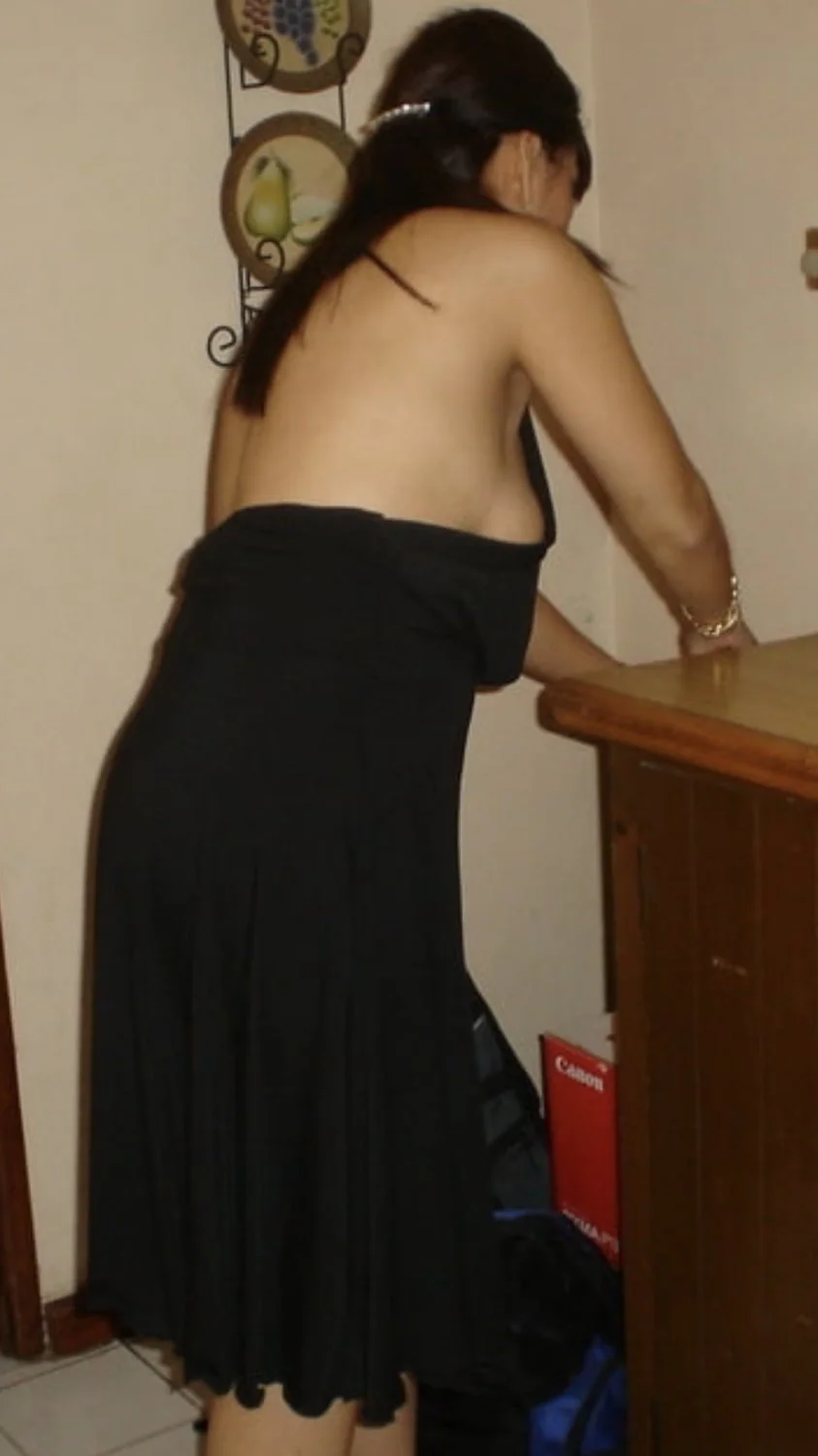 Italian GILF Whore wife still has a perfect body. That pussy grip tho🤤🤤🤤🔥 image 27