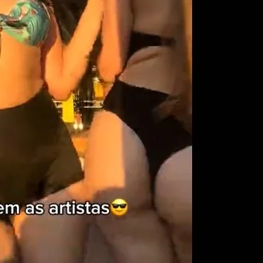 gemeas gostosas. image 3