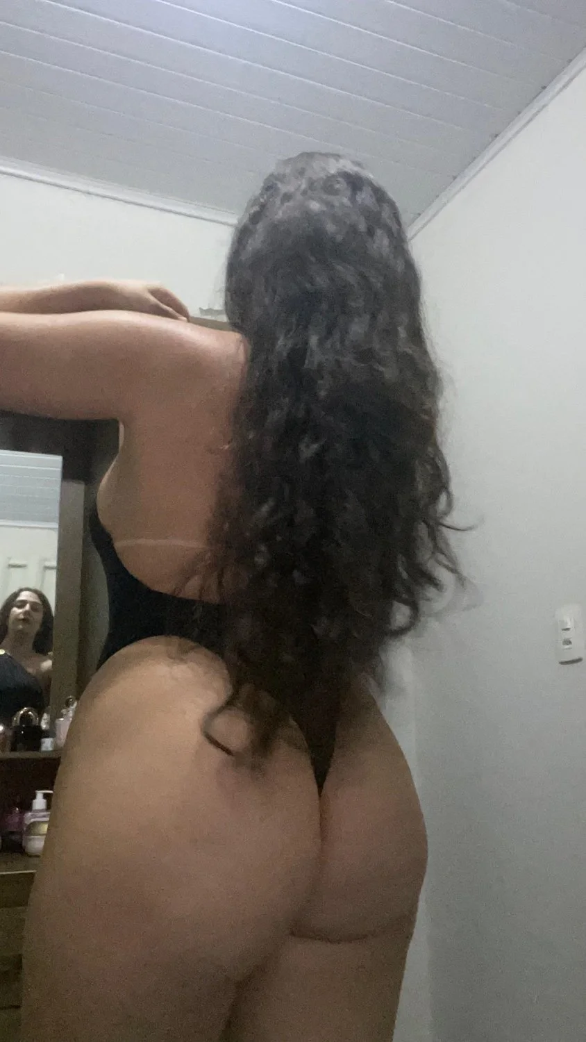 Branquinha rabuda exibindo corpinho pro ex image 8