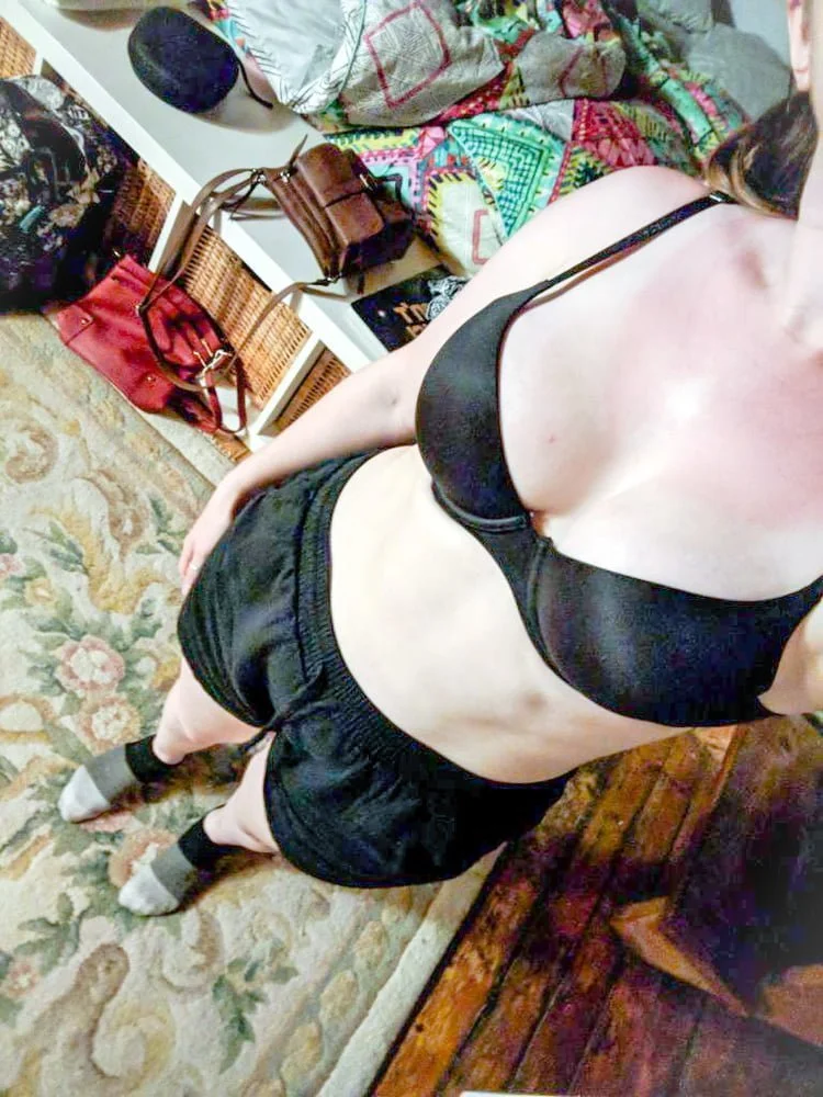 I had sex with my son's girlfriend image 11
