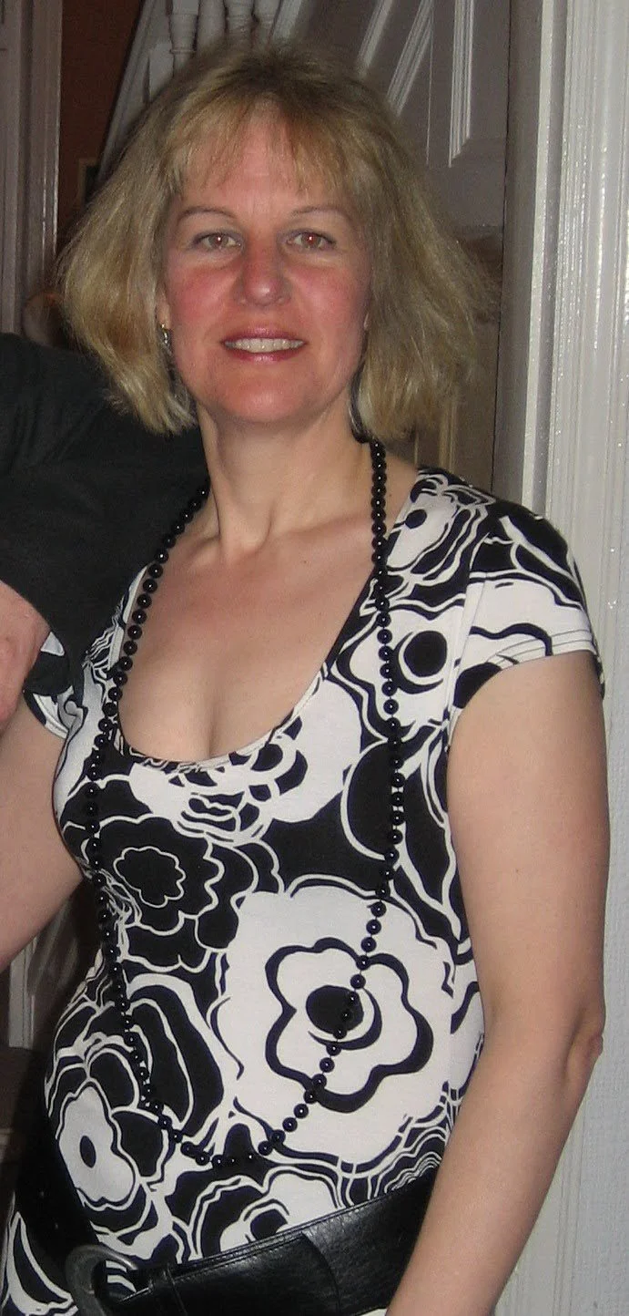 Caroline - Hot UK Milf pt1 image 8
