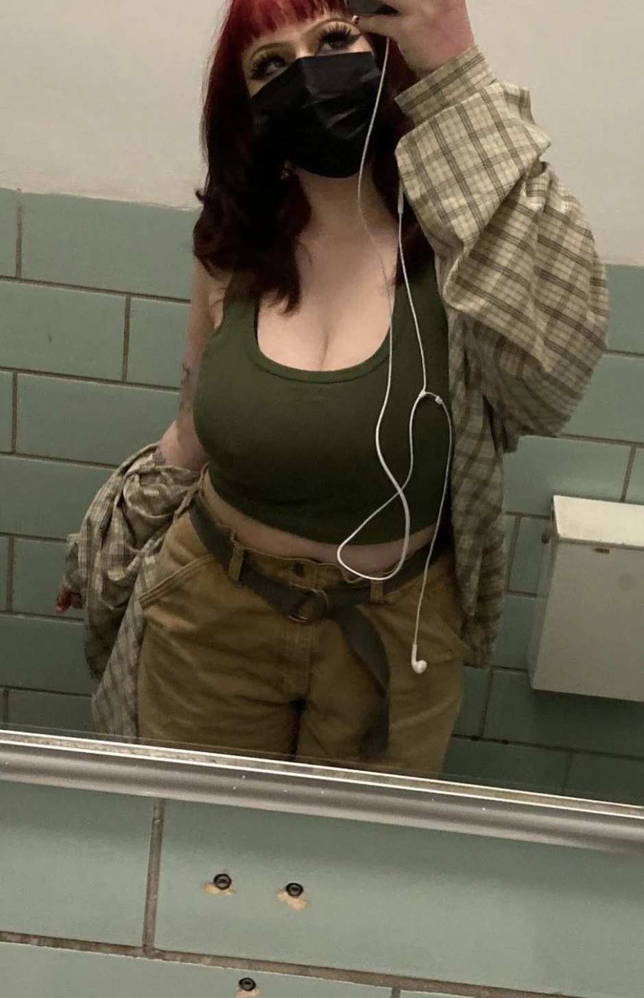 E-Slut Maddy image 6
