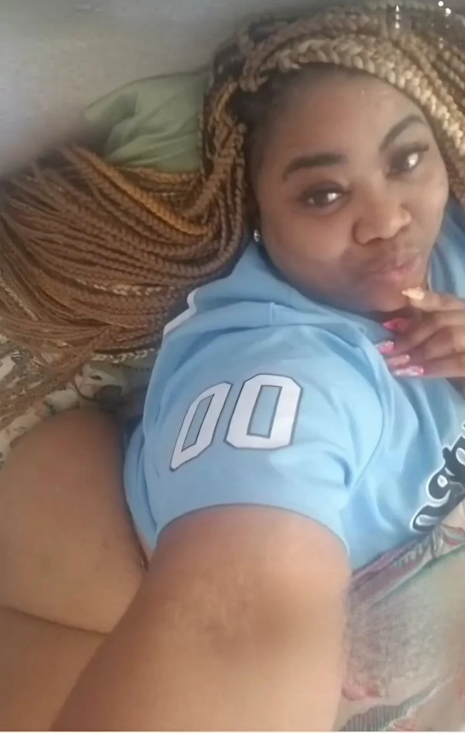 Redbone Big booty bbw aunty showing me her wet holes & twerk skills on FaceTime, she a nut buster💦 image 42