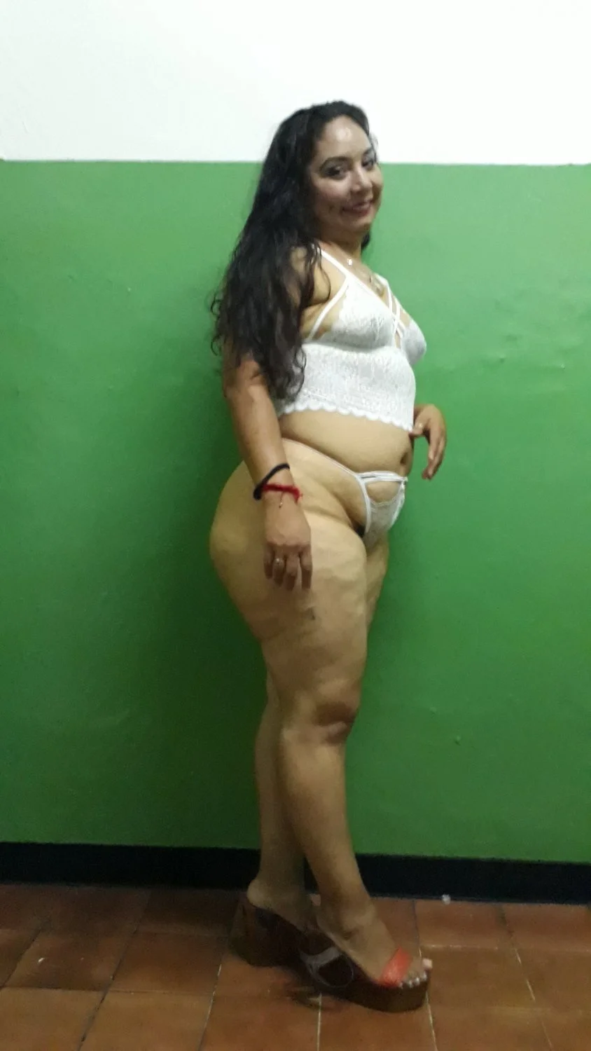 MI AMIGA LA MEXICANA JOVITA SARABIA ES UN PUTÍSIMA LE ENCANTA LA PINGA Y TAMBIÉN MAMAR RICO image 12