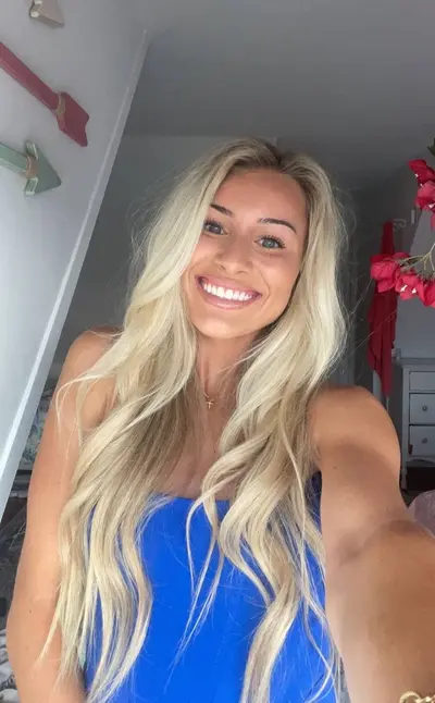 Hot Blonde Teen Snap Leak, DM To Buy Full Set cover image