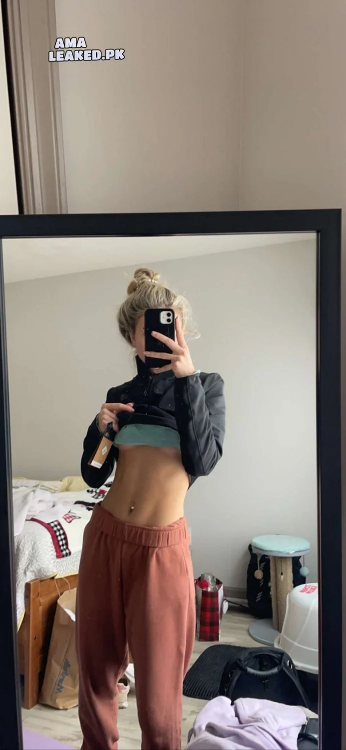 Hot Blonde Teen Snap Leak, DM To Buy Full Set image 30