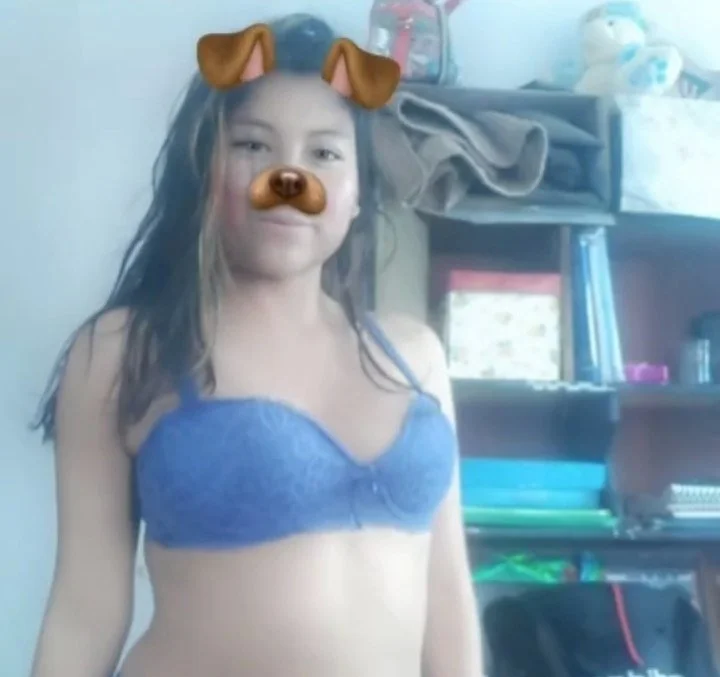 La putipobre intentando ser famosa image 13