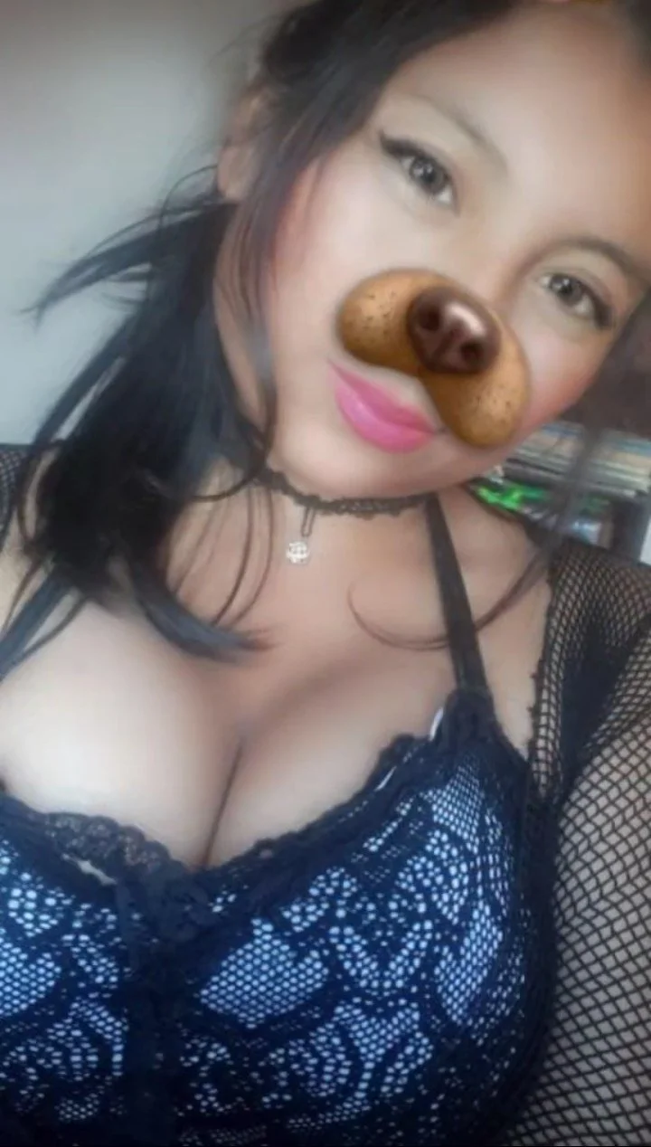 La putipobre intentando ser famosa image 14
