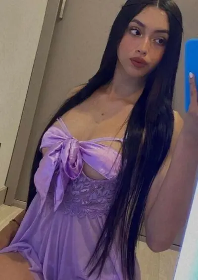 Novinha moreninha magrinha de marquinha de biquini peladinha cover image