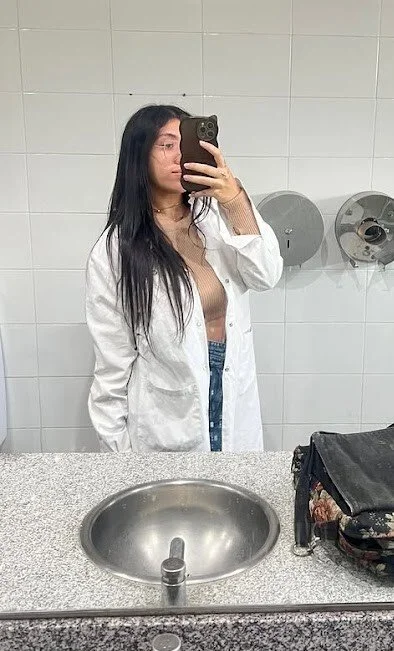 Pendeja tetona image 2