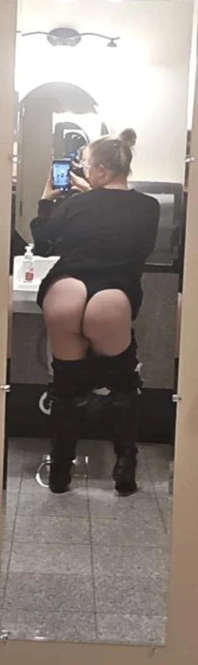 hotwife fuckpig loves being used dm for exposure tele: hephaestus9106 image 7