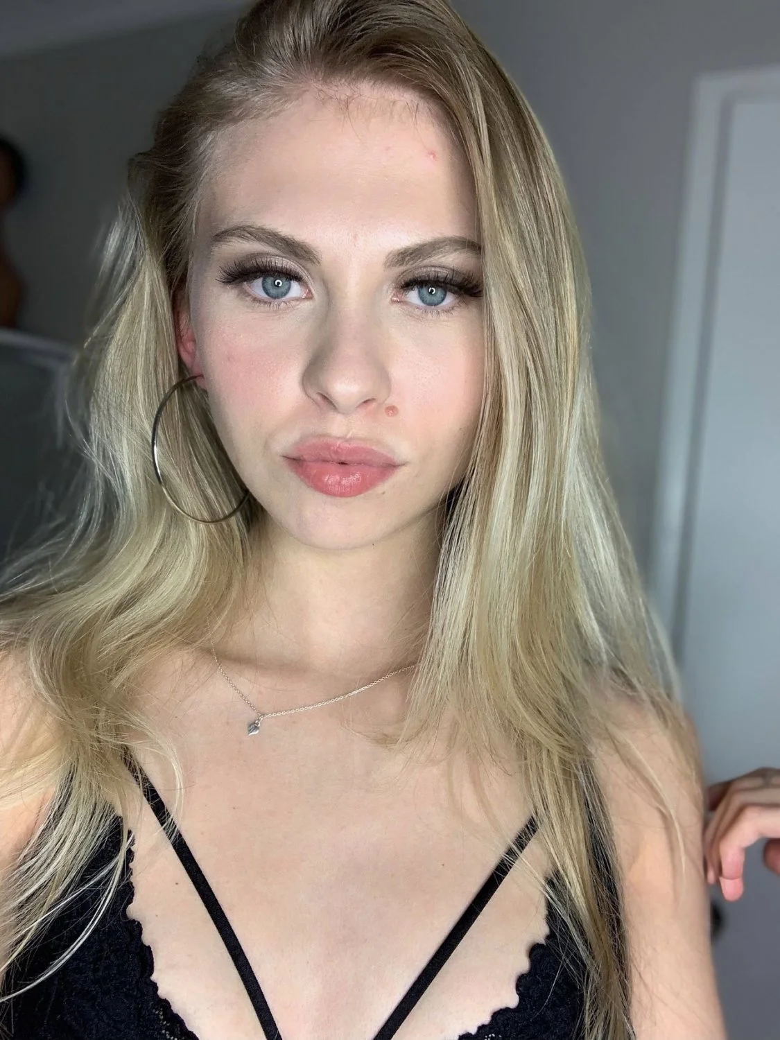 Ava image 26