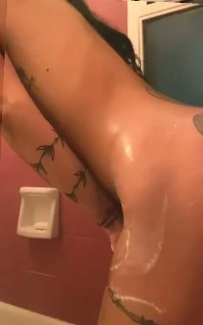 🔞 huge tits curvy cumming hard tight wet pussy nude 🍑😈 My OF image 3