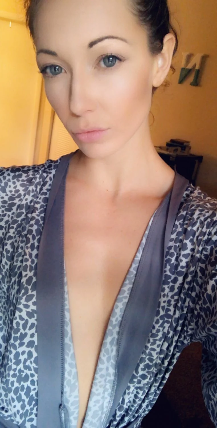 Sweet Florida slut Natalie, 25, wants to be on show for us image 27