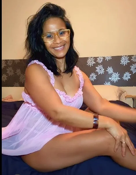 MILF CARMELA image 17
