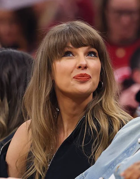 Taylor Swift main image
