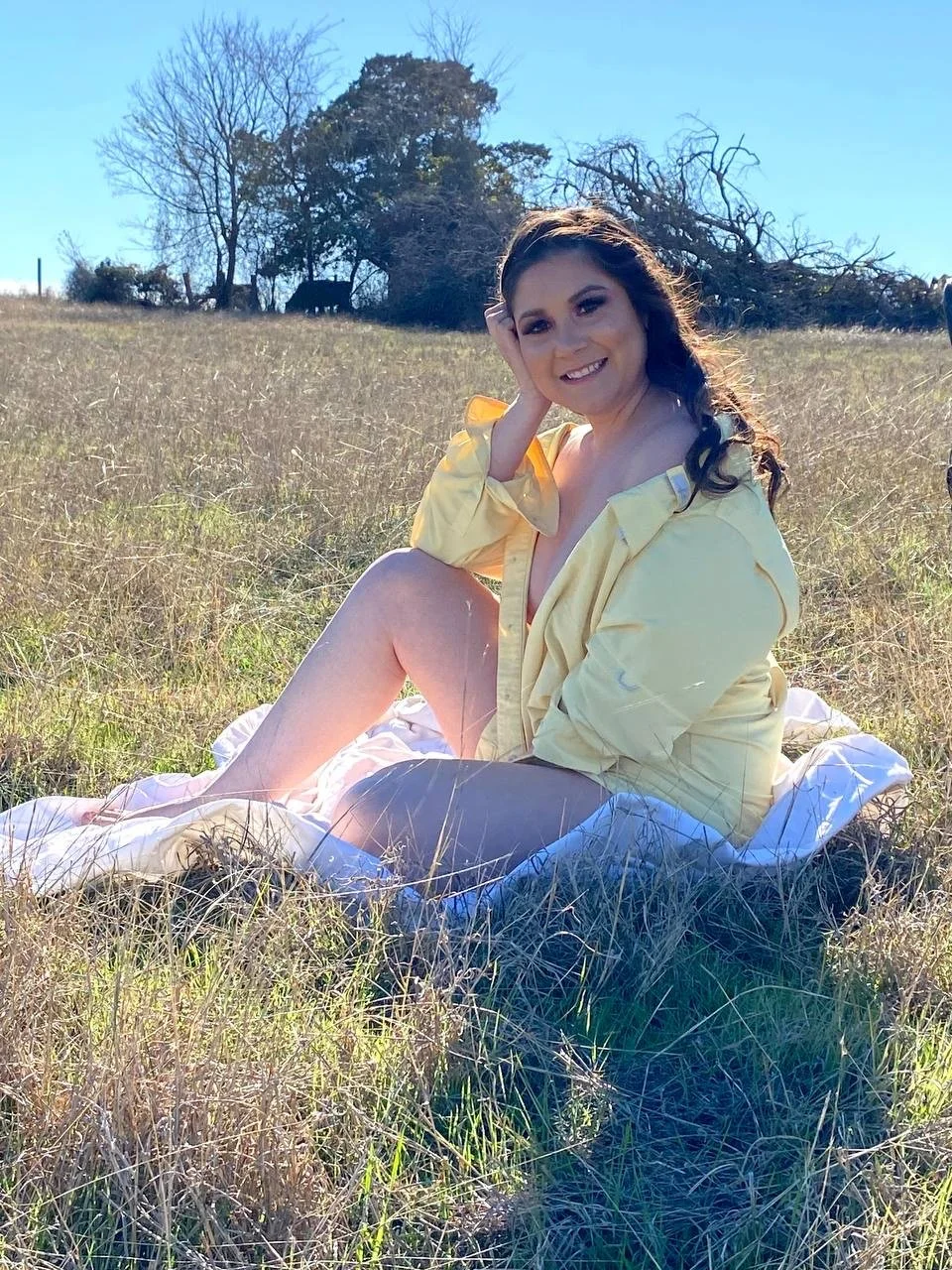 Chubby Texas Latina MILF Kaitlyn image 17