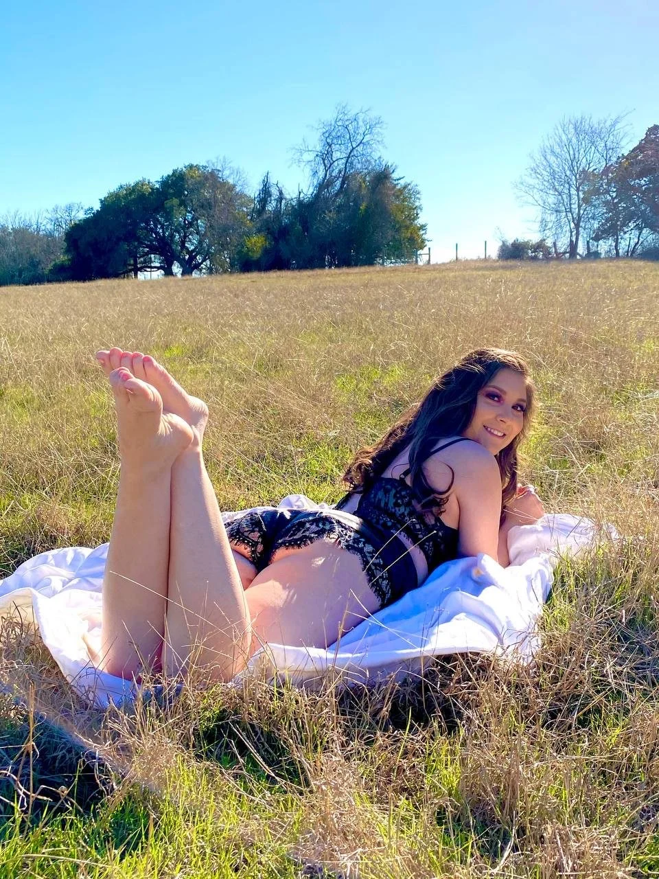 Chubby Texas Latina MILF Kaitlyn image 6
