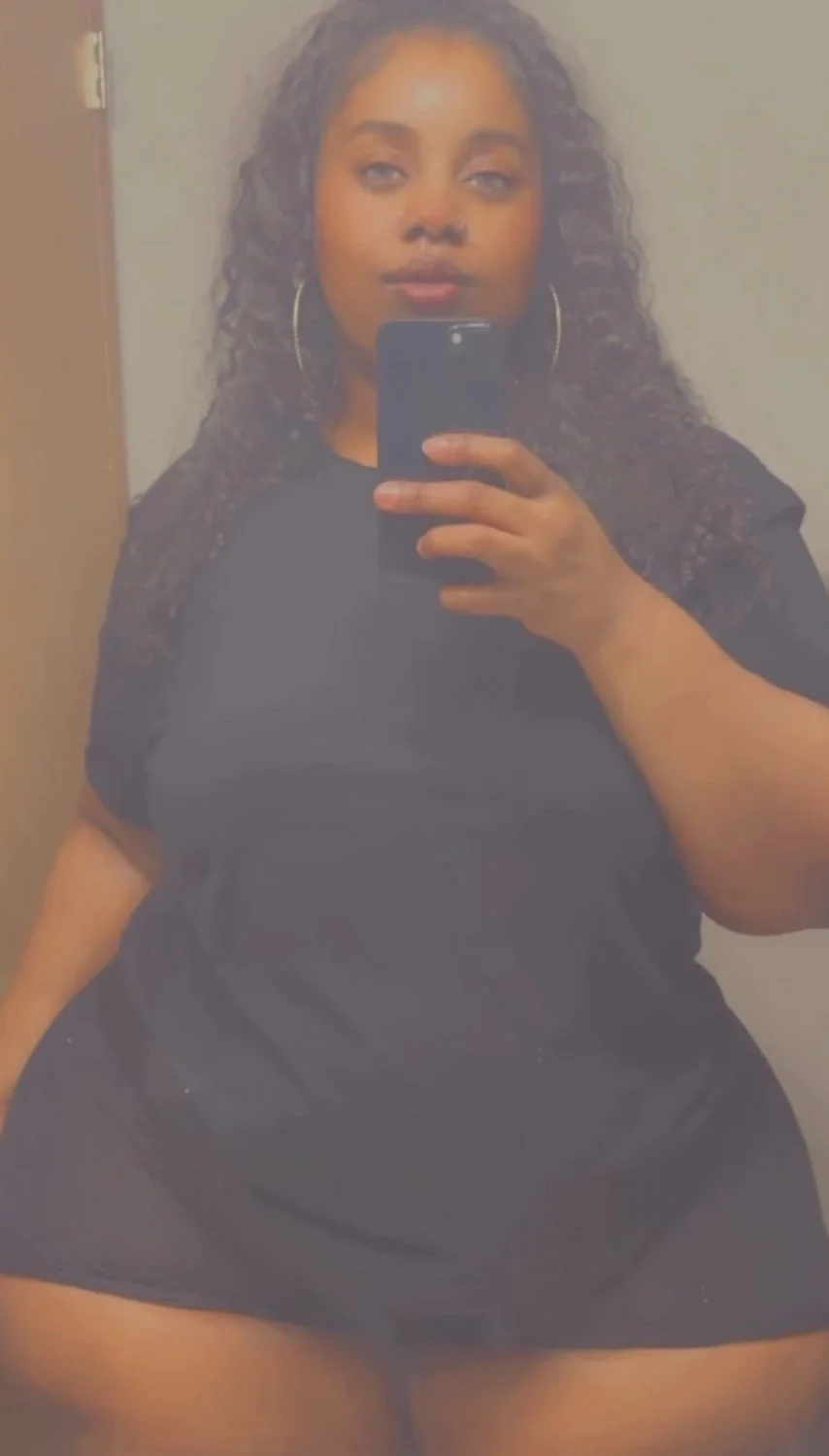 Pretty big bitch 😍 image 4