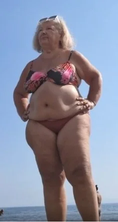 ANNA BBW GRANNY image 5